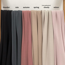 Load image into Gallery viewer, W-Ironless in autumn