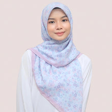 Load image into Gallery viewer, Stella in soft blue